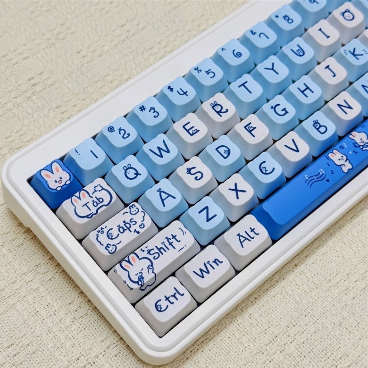 Cute Blue Rabbit Keycaps 124 K - Keyboard Gaming Blue Switch review and price